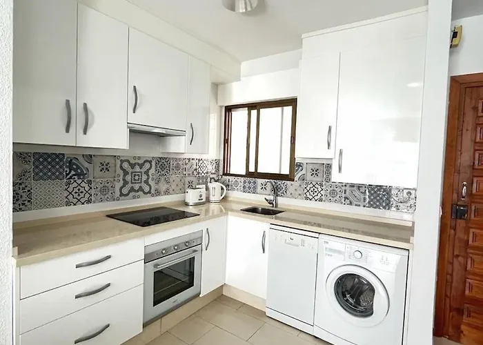 Апартаменти Carabeillo Seaview Нерха